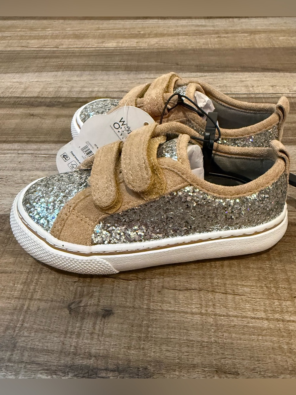Wonder nation glitter sneakers